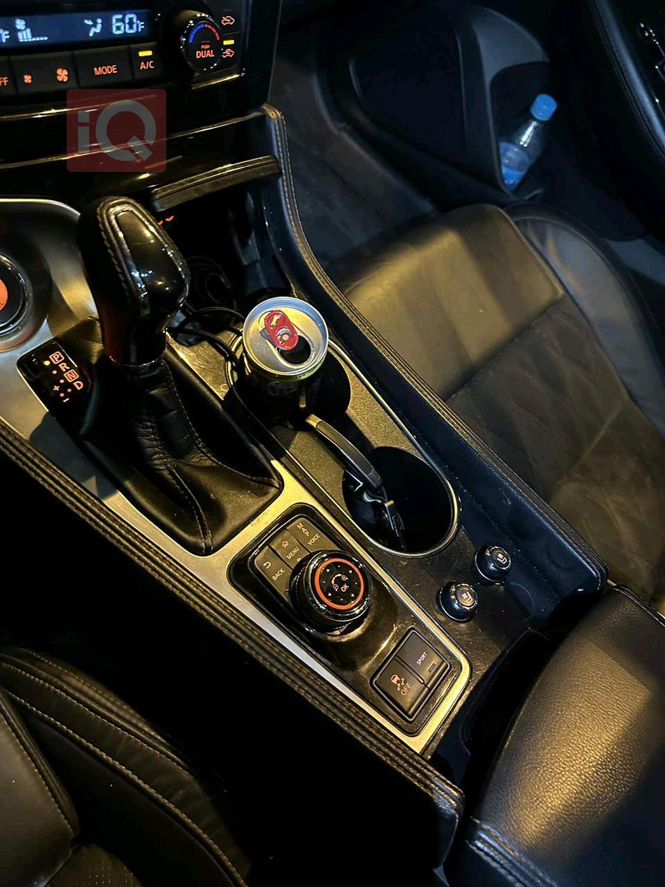 نيسان ماكسيما